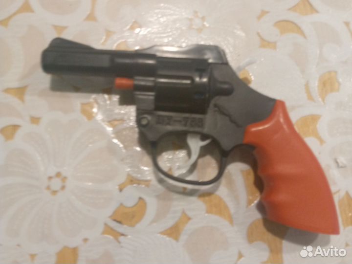 Пистолет