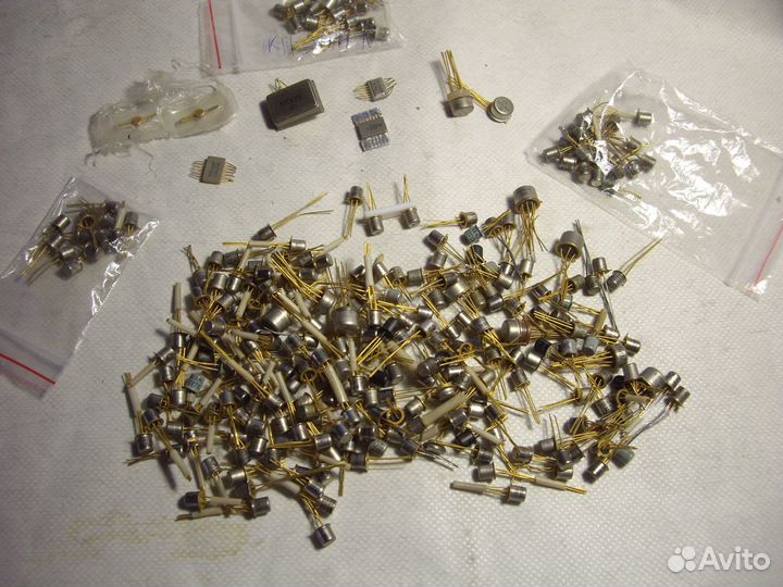 Полевые транзисторы - микросхемы позолочены