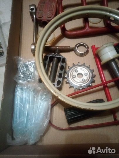 Для велосипеда бабочка и велосипедные номера