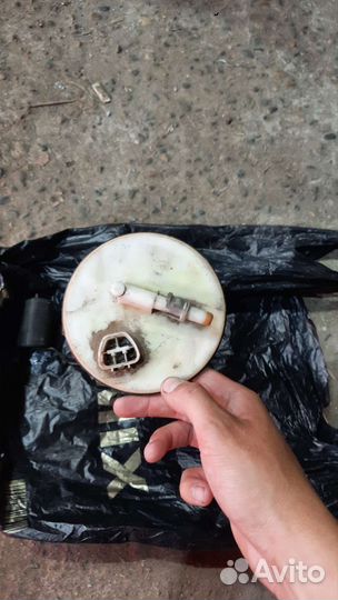 Бензонасос в сборе Toyota camry gracia 2.2