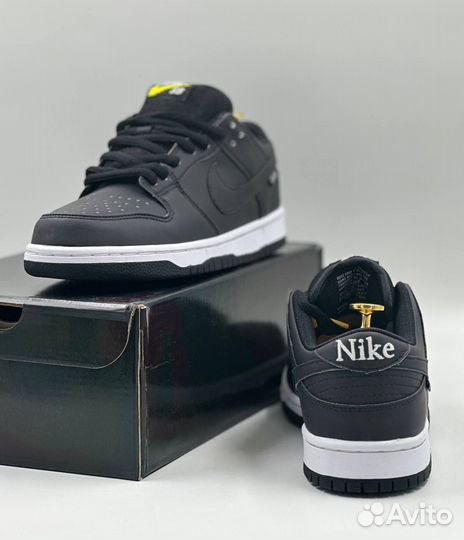 Nike SB Dunk x Civilist