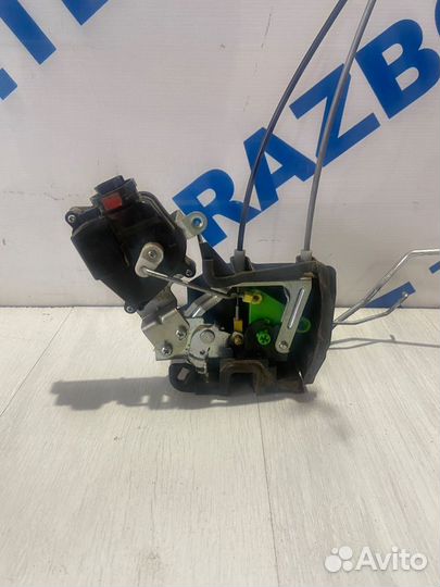 Замок двери перед прав KIA RIO 2 JB рест 1.6 мт се