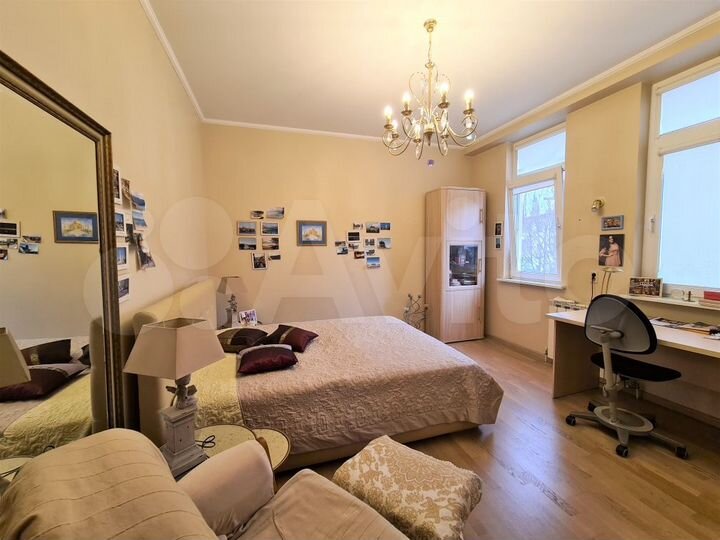 4-к. квартира, 125 м², 3/5 эт.