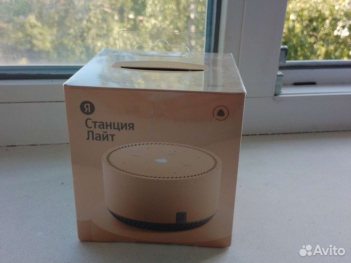 Колонка Яндекс станция