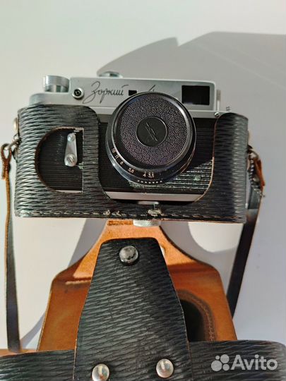 Плёночный фотоаппарат Зоркий 4