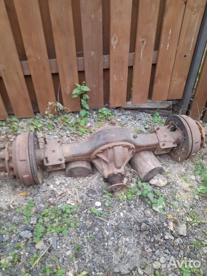 Коробка передач на Nissan Condor и задний мост