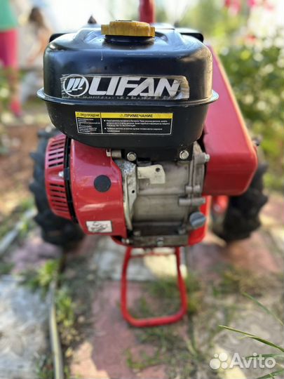 Мотоблок Салют 100 Lifan 6.5 c прицепом Целина