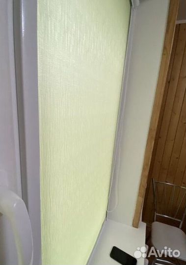 Рулонные шторы блэкаут в коробе E7730