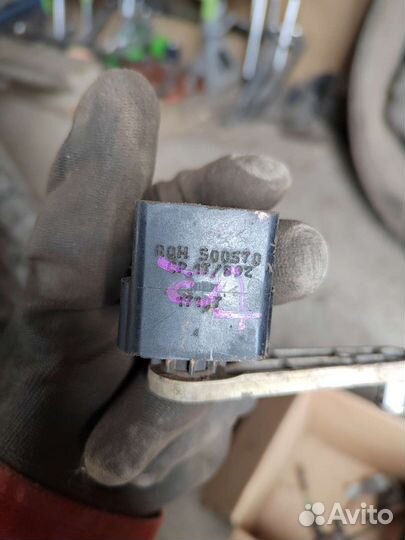 Датчик положения кузова ренж ровер спорт L320