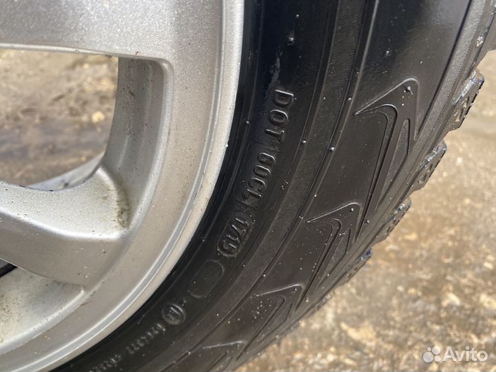 Nordman 5 205/60 R16 96