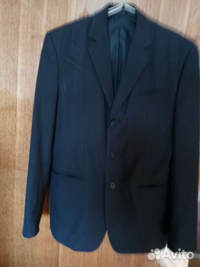 Костюмы, пиджаки, жилетки