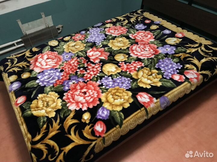 Толстое большое покрывало (плед), новое,190х230 см