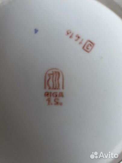 Кувшин фарфоровый