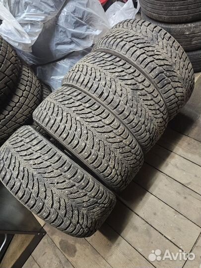 Nokian Tyres Hakkapeliitta 9 235/45 R18 98T