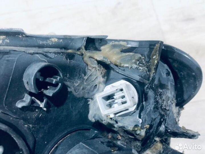 Фара правая Peugeot 206 1.4 KFW 2006