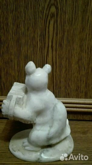 Медведь с гармошкой