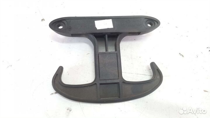 Крючок багажника Skoda Octavia A5