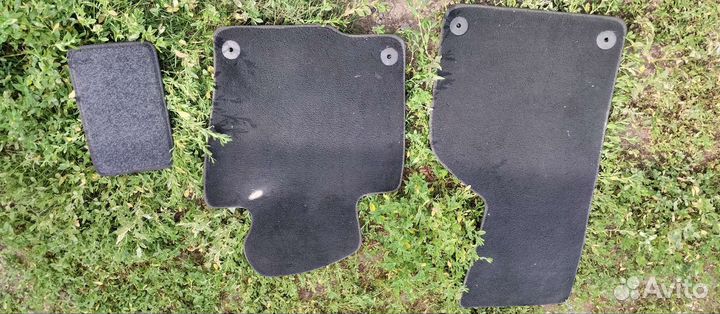 Автомобильные коврики ворсовые