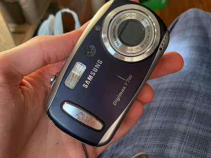 Samsung Digimax v700