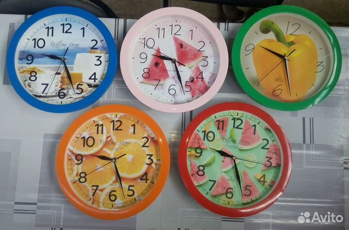 Часы настенные в ассортименте. Новые