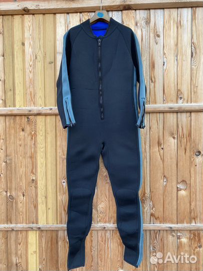 Гидрокостюм для дайвинга