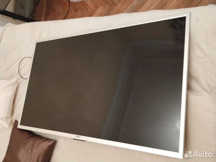 Телевизор smart tv Leben 50 дюймов