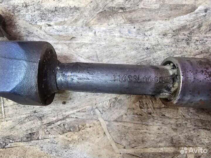 Рулевой карданчик Volkswagen Polo