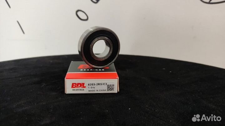 Подшипник шариковый, однорядный, закр.типа 17x40x1