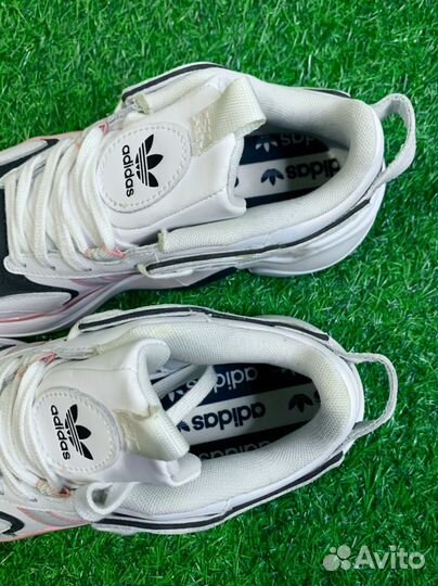 Кроссовки adidas magmur 40р оригинал новые