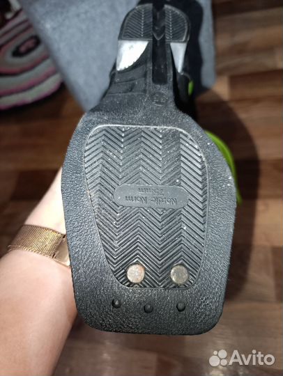 Лыжные ботинки