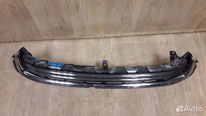 Решетка переднего бампера №94 Toyota Highlander 3