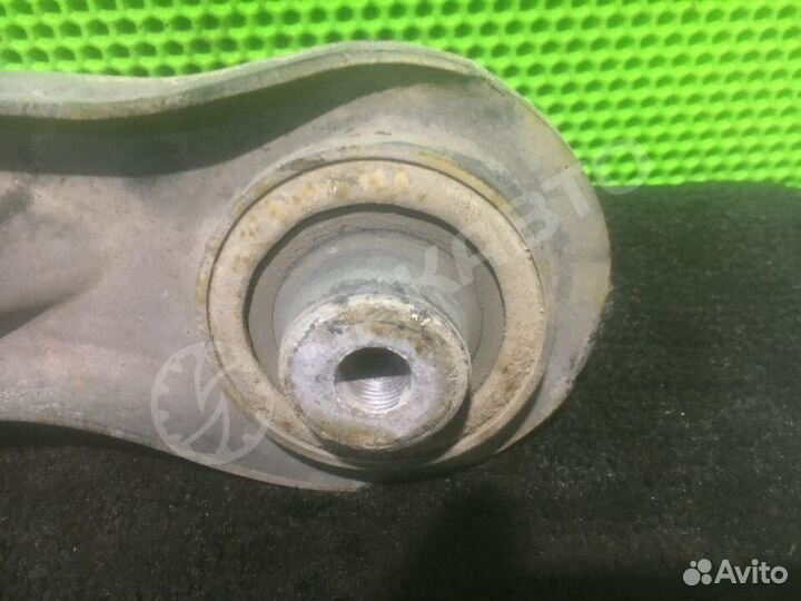 Рычаг передний правый Mercedes-Benz V W638