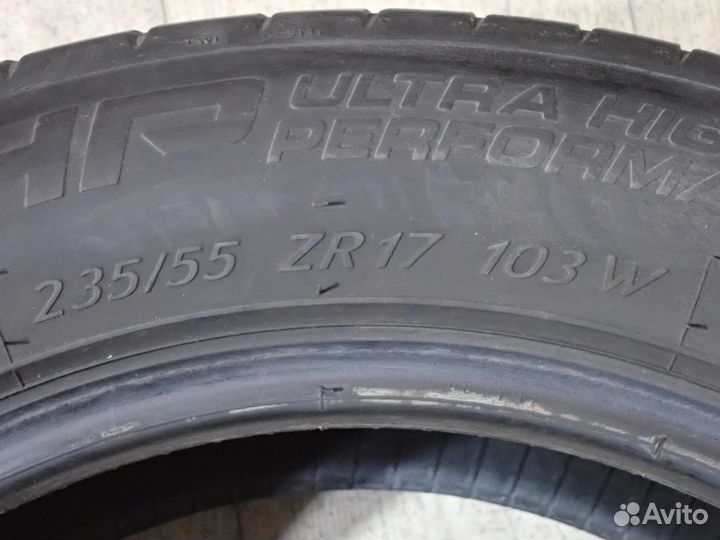 Tigar UHP Ultra High Performance 235/55 R17 103W