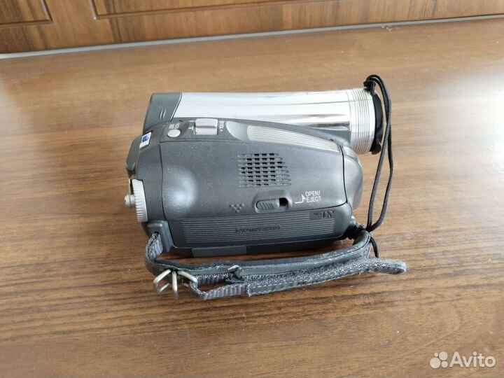 Видеокамера Panasonic NV-GS57