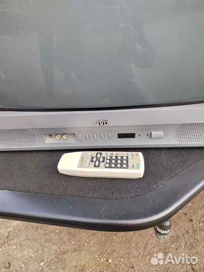 Телевизор JVC. с пультом