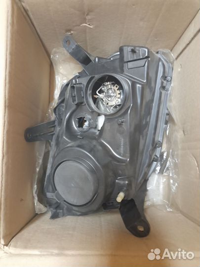 Фара на renault duster