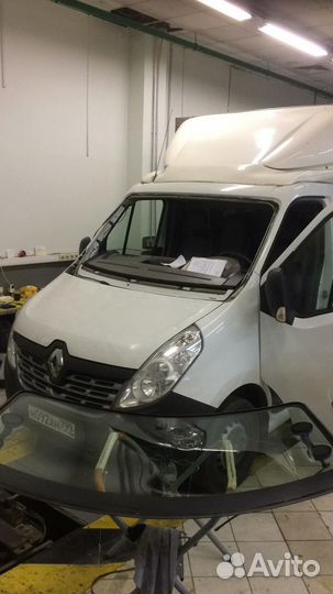 Лобовое стекло Iveco Daily / Opel Movano / Master