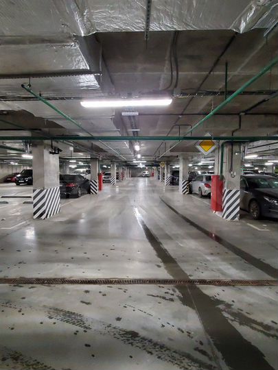 Машиноместо, 13 м²