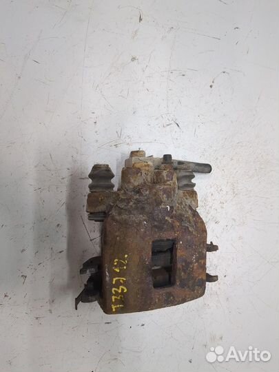 Суппорт Jeep Grand Cherokee, 1998