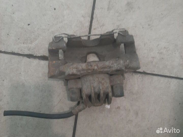 Пежо 306 тормозной суппорт передний правый