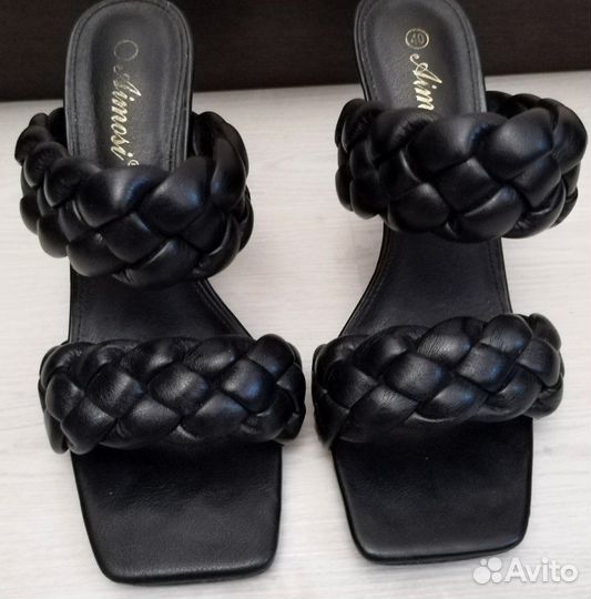 Шлепанцы на каблуке