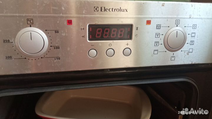 Духовой шкаф Electrolux
