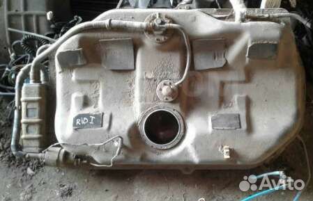 Kia Rio 1 бензобак