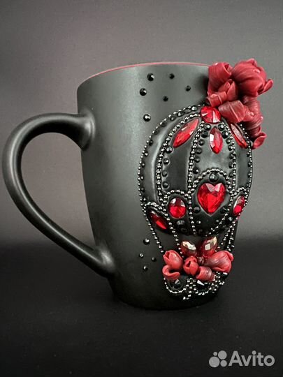 Кружка с декором из полимерной глины