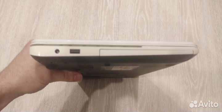 Ноутбук Toshiba 