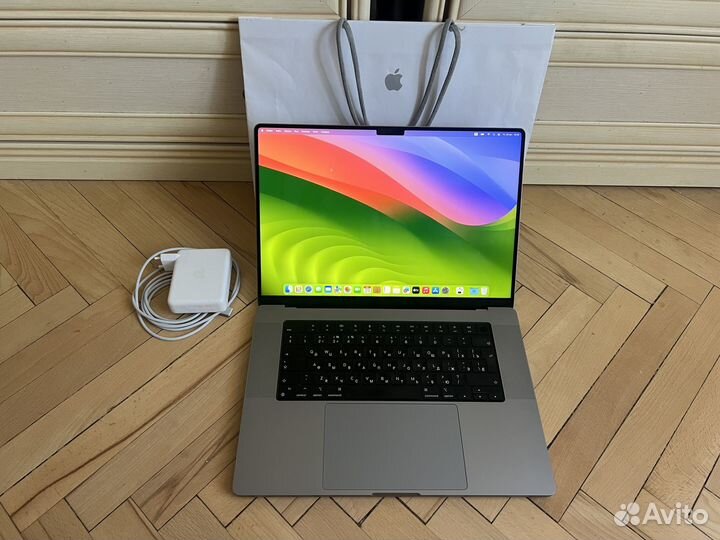 MacBook Pro 16 M1 Pro 16Gb 1Tb в идеале