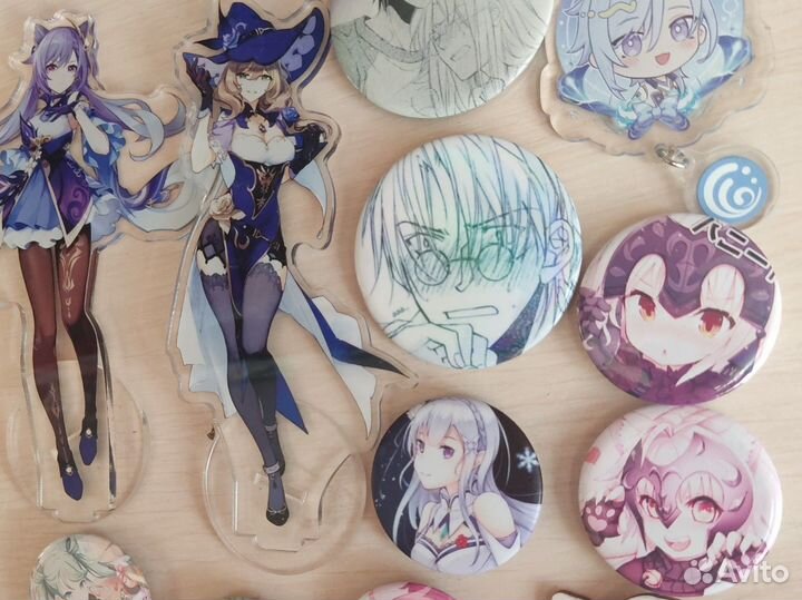 Аниме набор значки, брелок, акриловая фигурка