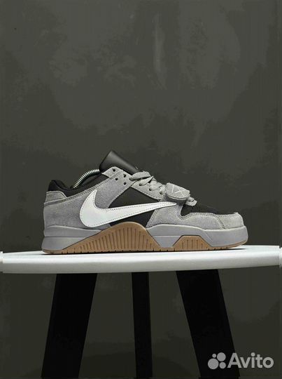 Кроссовки Nike Air Jordan 1 Retro Travis Scott grey