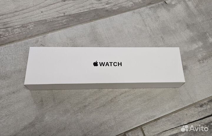 Apple Watch SE Gen 2 40mm Midnight новые Мегафон