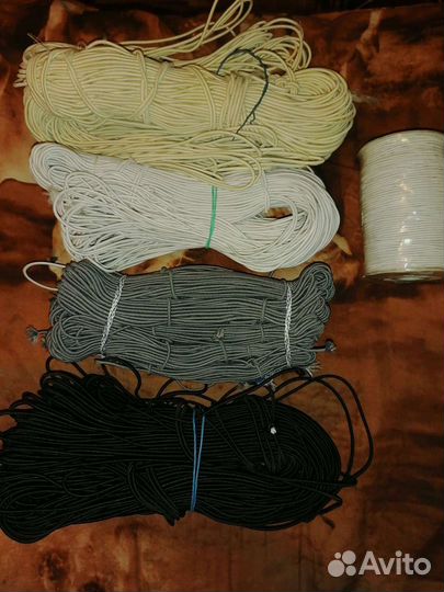 Шляпная резинка. Большое количество, разные цвета